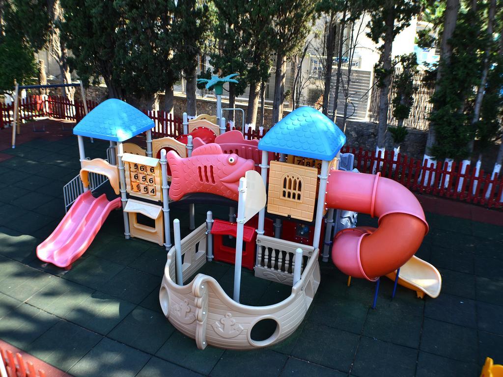 Kamares Apartments Εε Poros Town Exterior foto