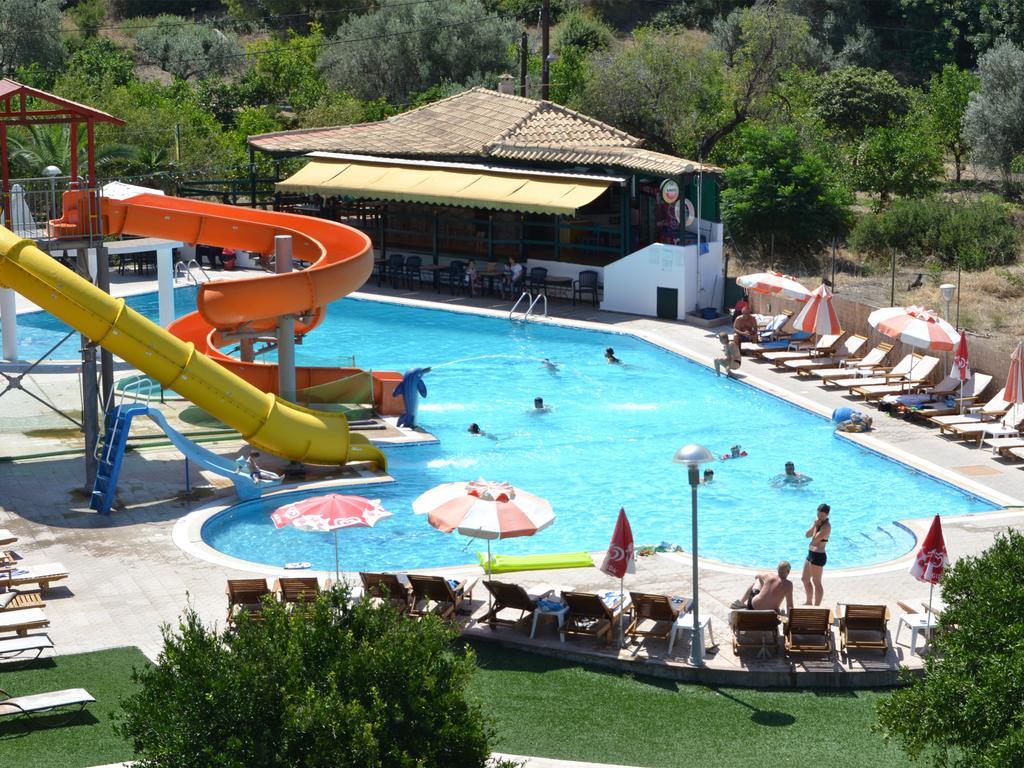 Kamares Apartments Εε Poros Town Exterior foto