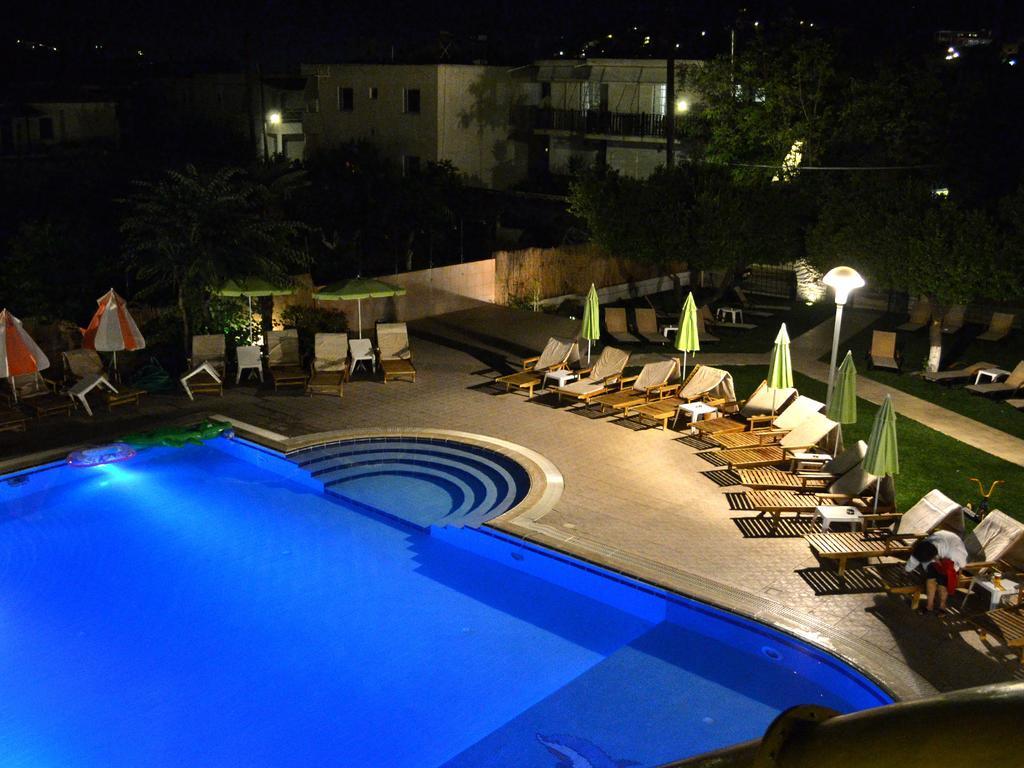 Kamares Apartments Εε Poros Town Exterior foto